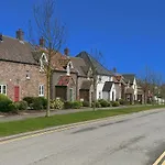 Coral Shores - Part Of The The Bay Village With Pool, Gym And Direct Access, Pub, Restaurant, Tennis And Meadows Walks Файли