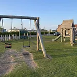 Ferienhaus Coral Shores - Part Of The The Bay Village With Pool, Gym And Direct Access, Pub, Restaurant, Tennis And Meadows Walks