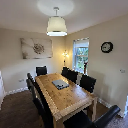 Coral Shores - Part Of The The Bay Village With Pool, Gym And Direct Access, Pub, Restaurant, Tennis And Meadows Walks Semesterbostad