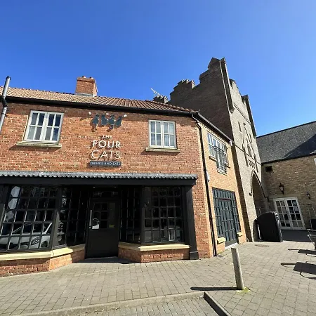 Coral Shores - Part Of The The Bay Village With Pool, Gym And Direct Access, Pub, Restaurant, Tennis And Meadows Walks Filey