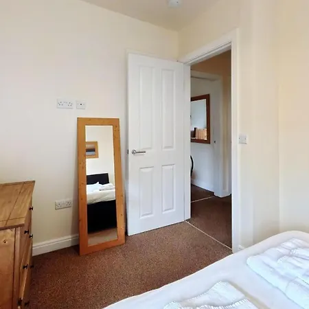 Coral Shores - Part Of The The Bay Village With Pool, Gym And Direct Access, Pub, Restaurant, Tennis And Meadows Walks * Filey